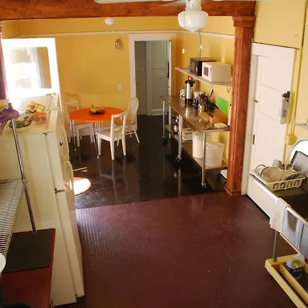 Hostel On 3Rd-2